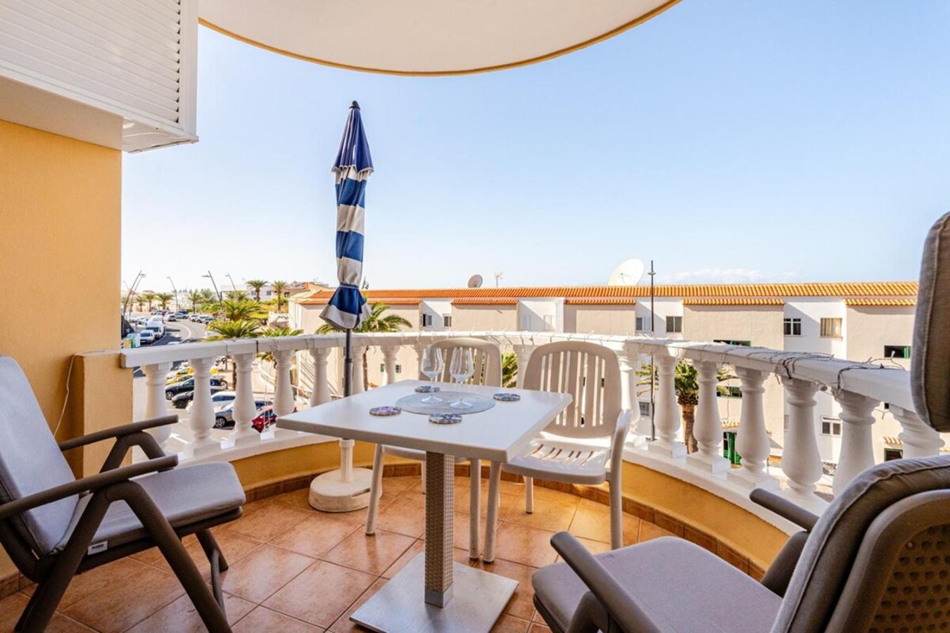 Apartment Playa La Arena Puerto de Santiago  Eksteriør bilde